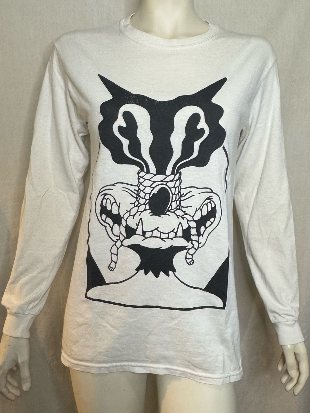 Alex G ( Sandy ) white long sleeve shirt size small